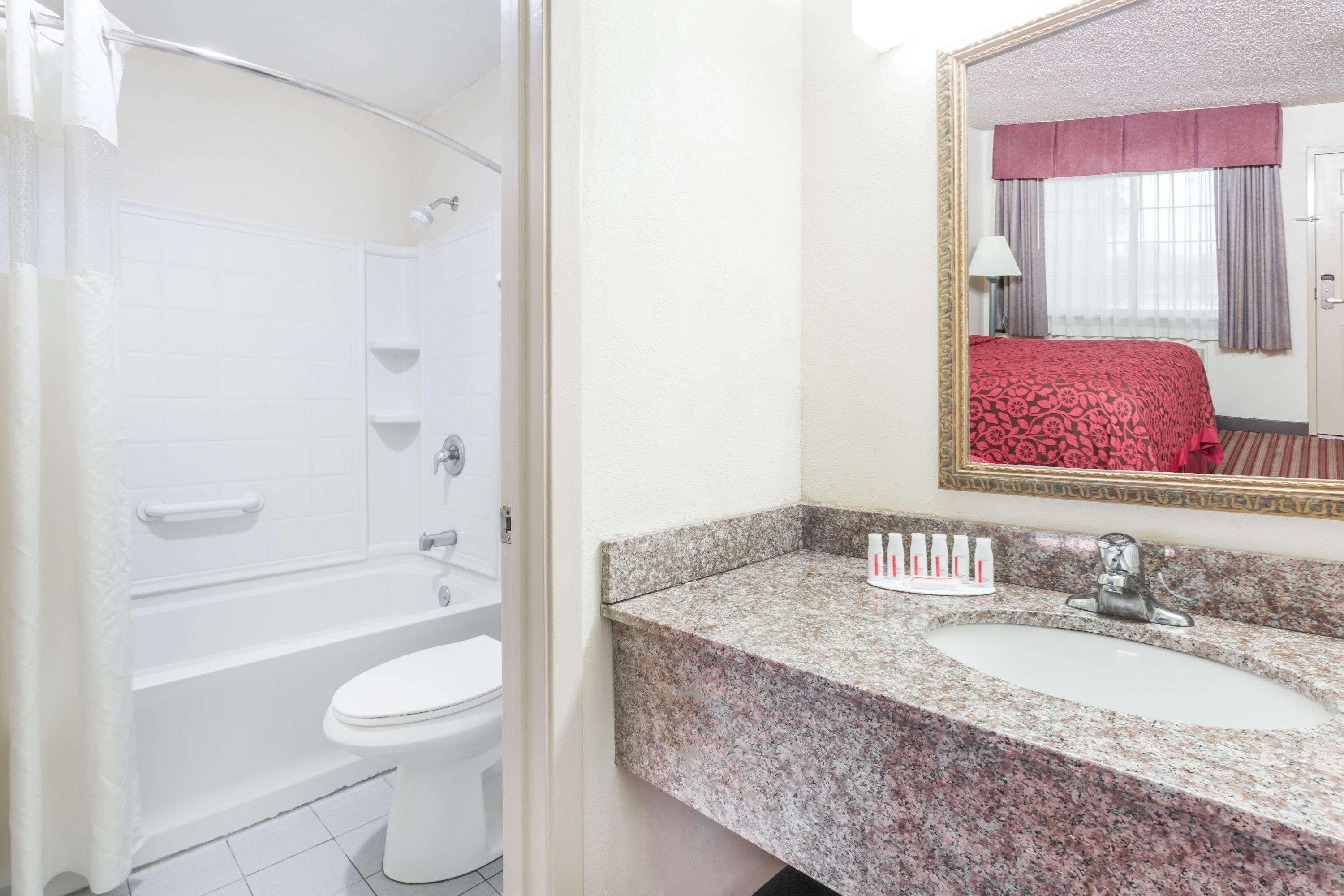 Days Inn By Wyndham Portland/Corpus Christi Extérieur photo